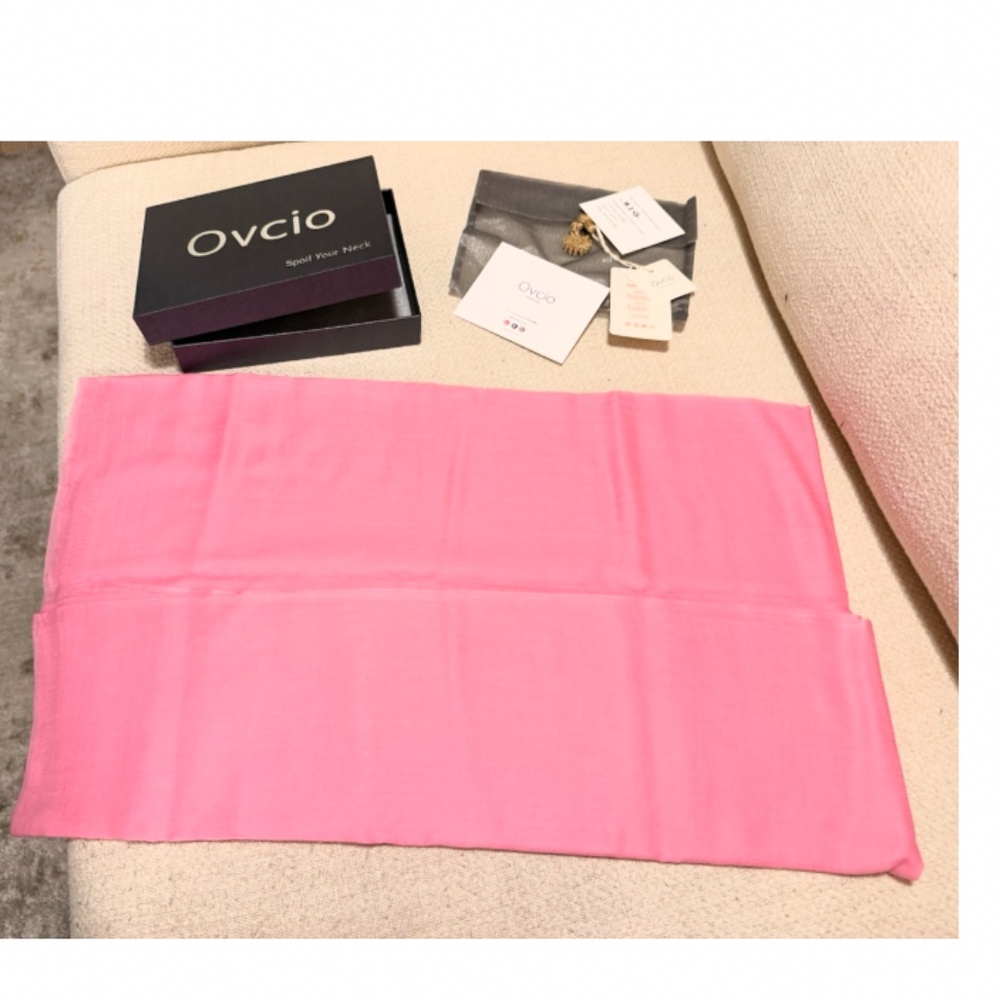 NWT Ovcio Featherlight Taffy Pink Cashmere Scarf | OS | Valentines Day Perfect - Picture 13 of 13